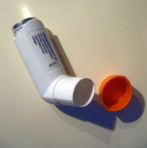 Inhaler by Magnus Manske in wikipedia CC BY-SA 3.0