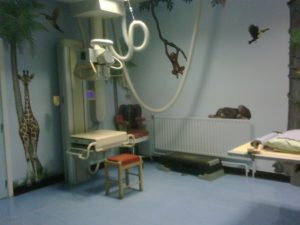 Child friendly xray room by Glitzy queen00 in wikipedia CC BY-SA 30