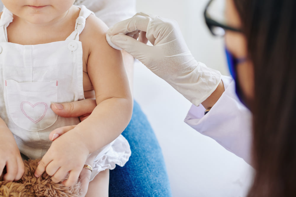 Evaluación de la vacuna mRNA-1273 en niños de 6 meses a 5 años de edad