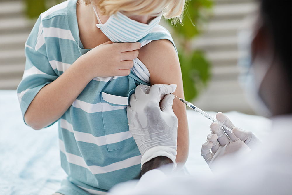 Eficacia de una vacuna antimeningocócica del grupo B (4CMenB) en niños